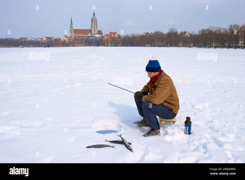 Ice fishing game in Germany